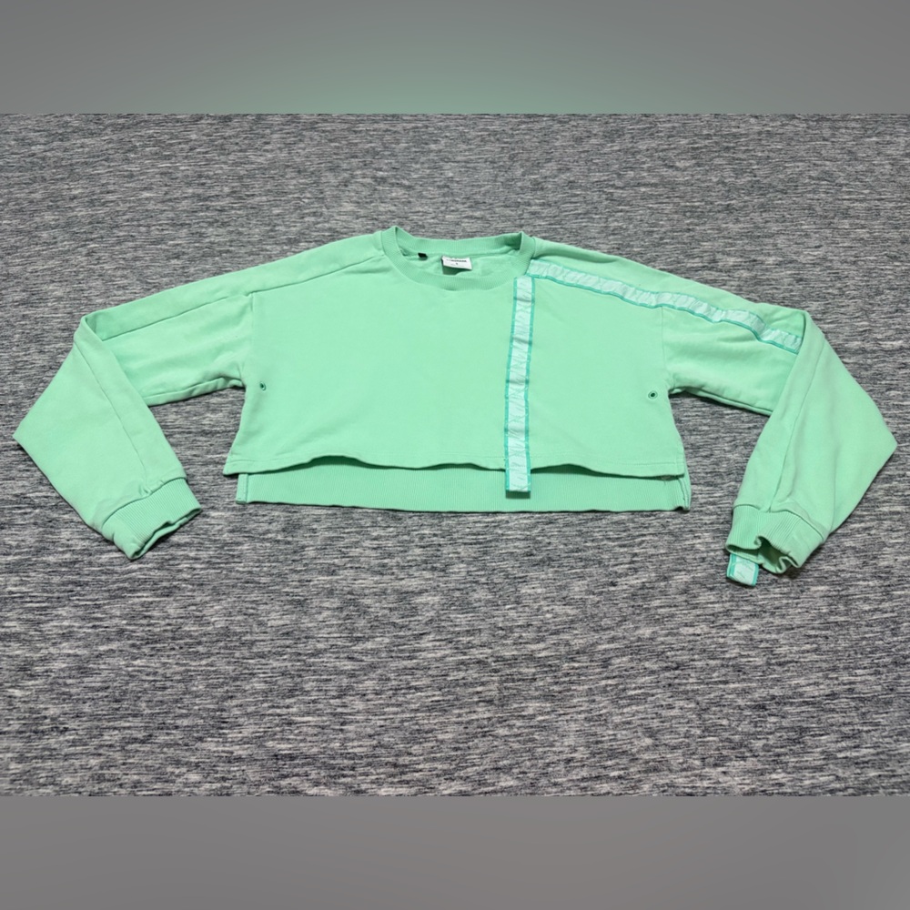 Ladies Cropped Sweater Gymshark Size Small